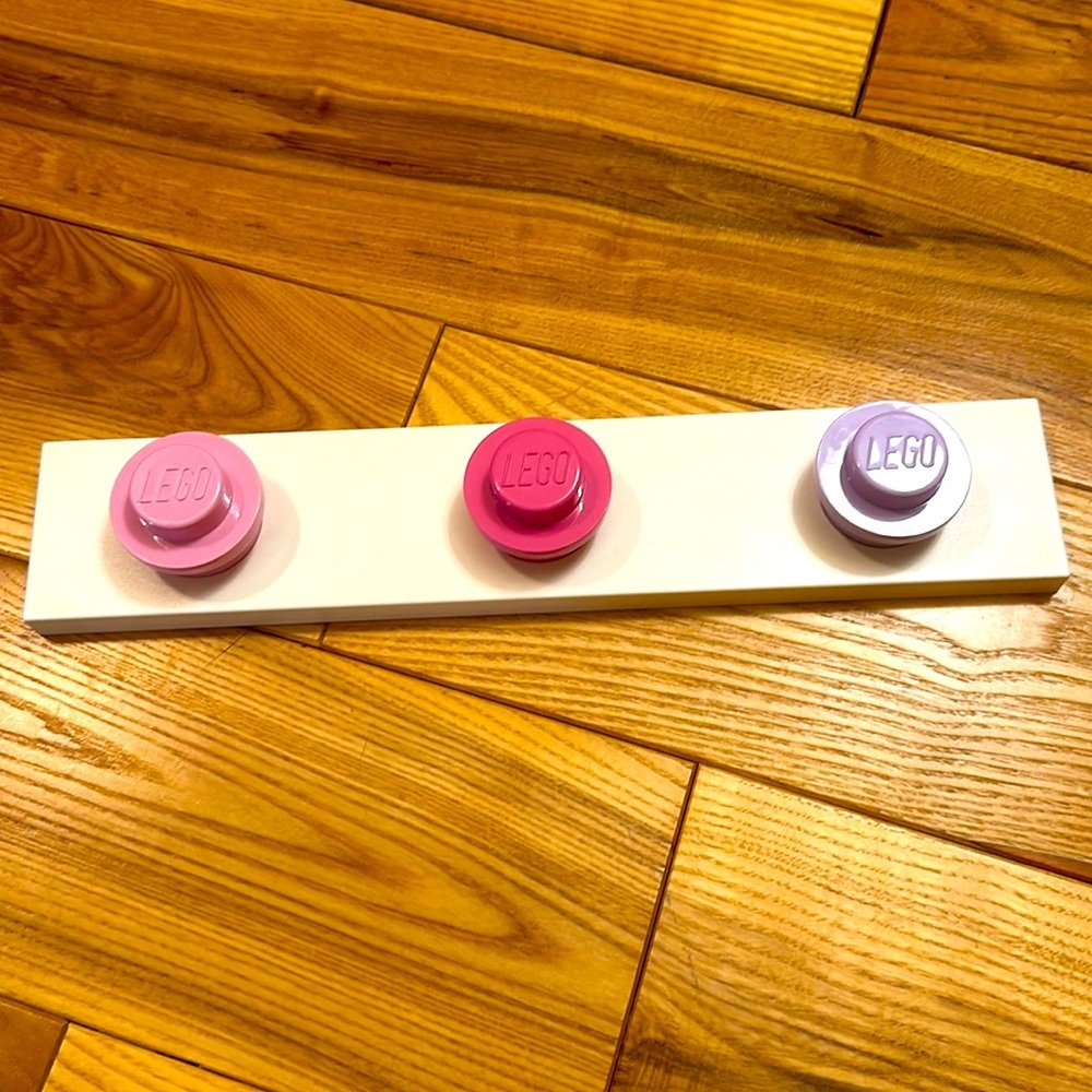 Lego Wall Mounted Coat Hanger/Hanging Rack, Pink/Purple